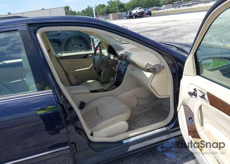 2007 Mercedes-Benz C 280 Luxury z USA, uszkodzony, nr VIN WDBRF54H57F881982